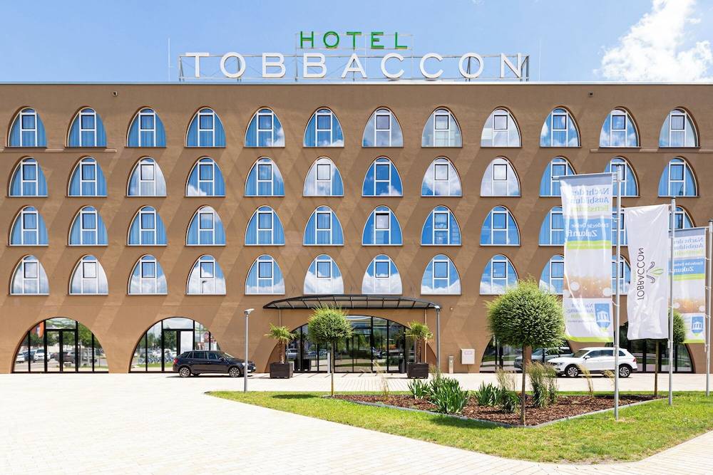 Tobbaccon Hotel 1