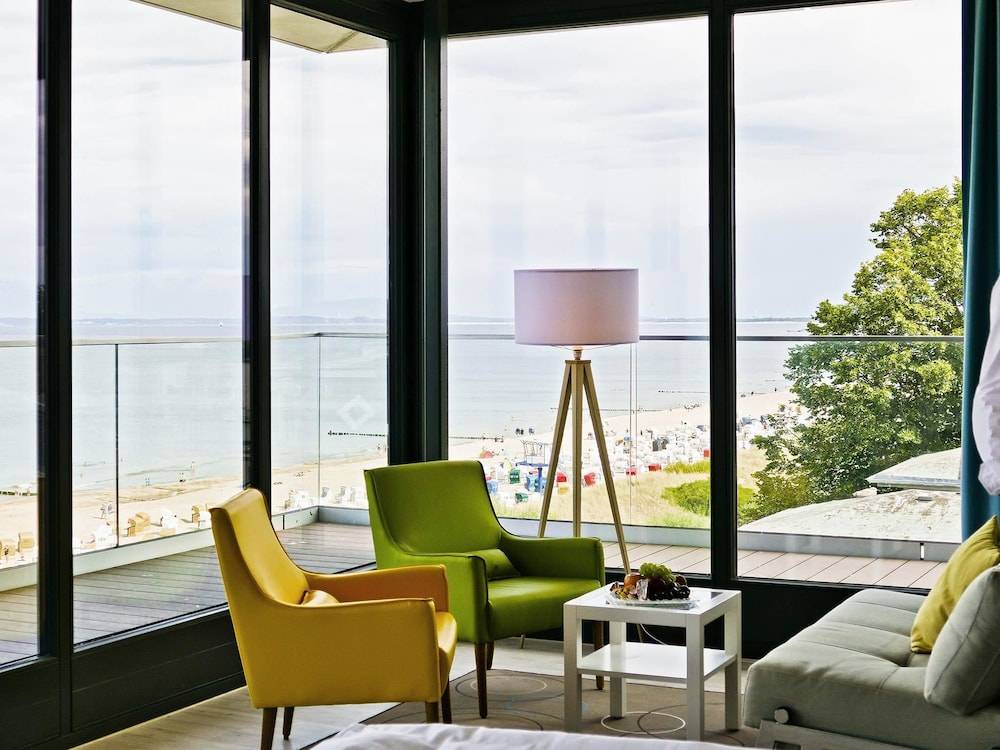 SEETELHOTEL Kaiserstrand Beachhotel das Lifestyle-Hotel direkt am Strand 1