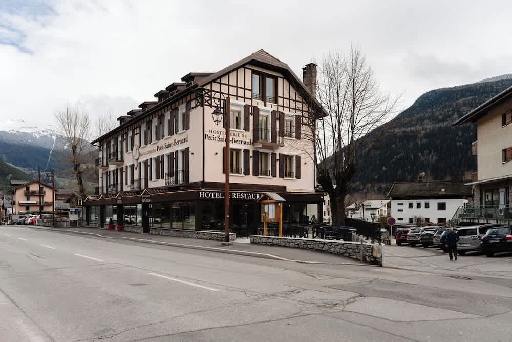 Hostellerie du Petit Saint Bernard 1