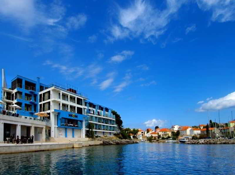 Hotel Maxim 1