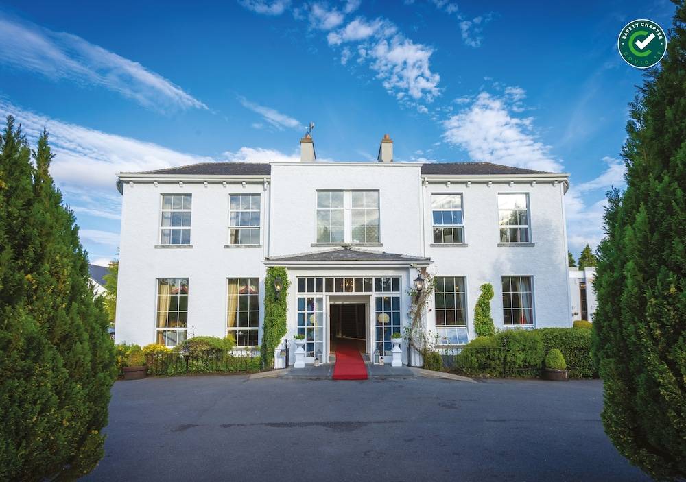 Castle Oaks House Hotel 1