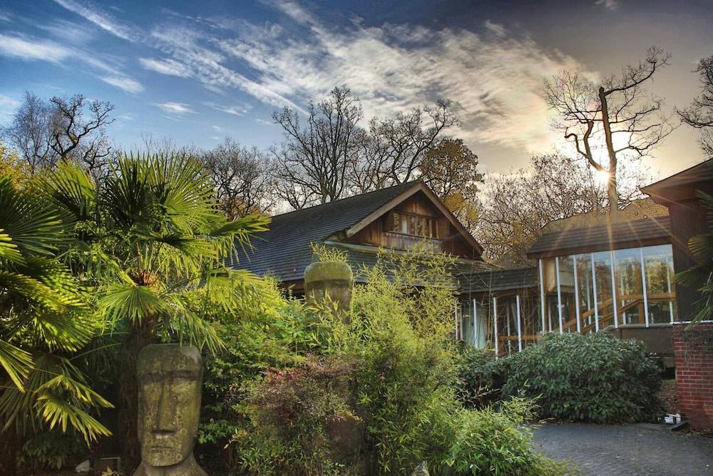 Marwell Hotel Winchester South 1