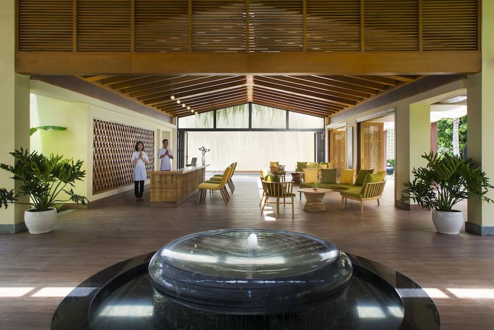 Dusit Princess Moonrise Beach Resort 2