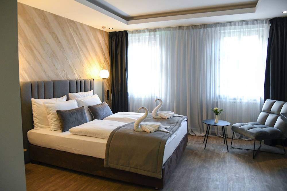 Hotel Zum Weissen Ross 2