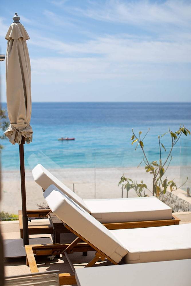 Drymades Inn Resort 2