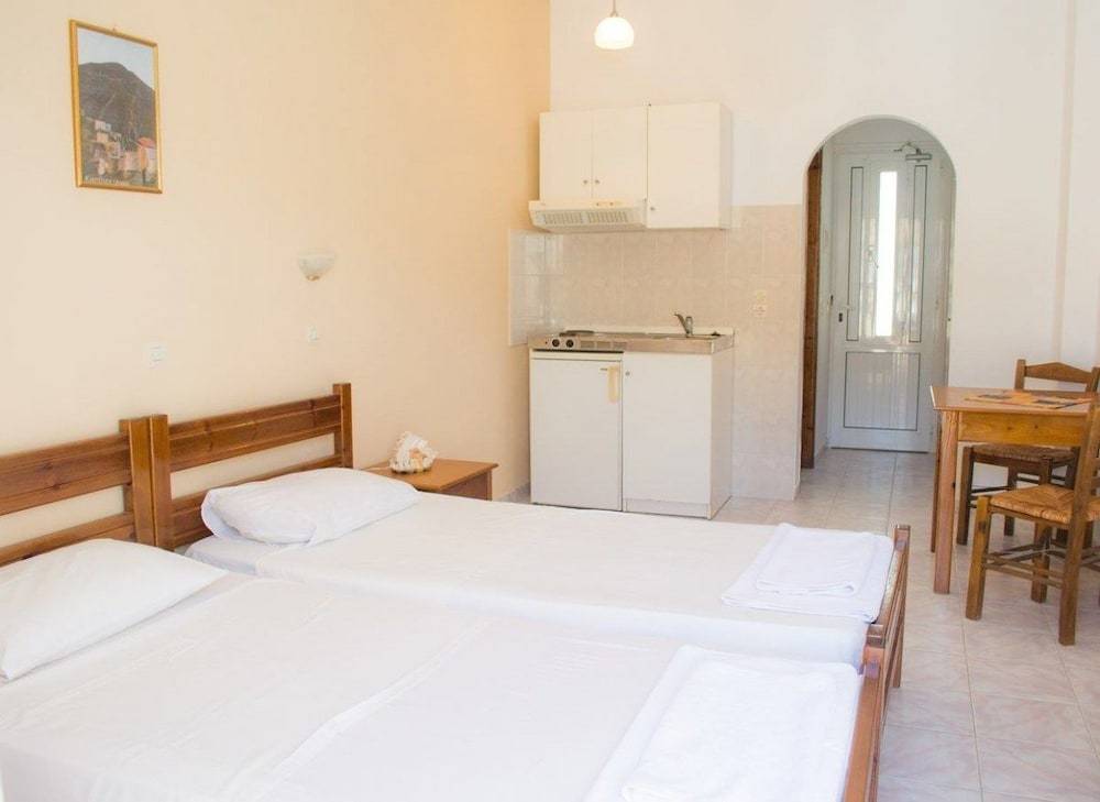 Dorana Apartments & Trekking Hotel 2