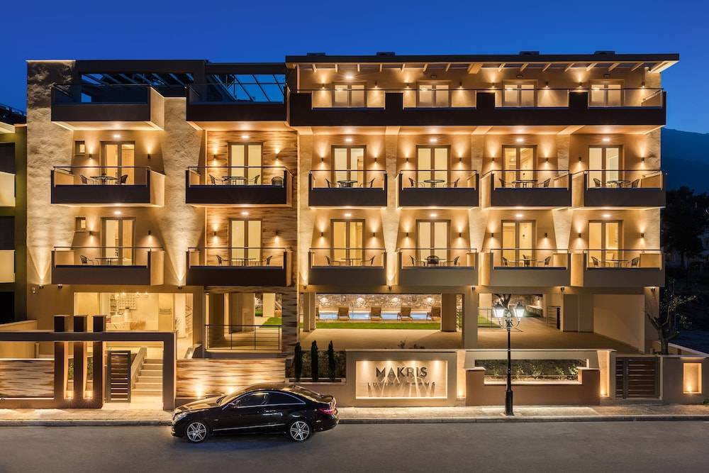 Makris Luxury Rooms 1