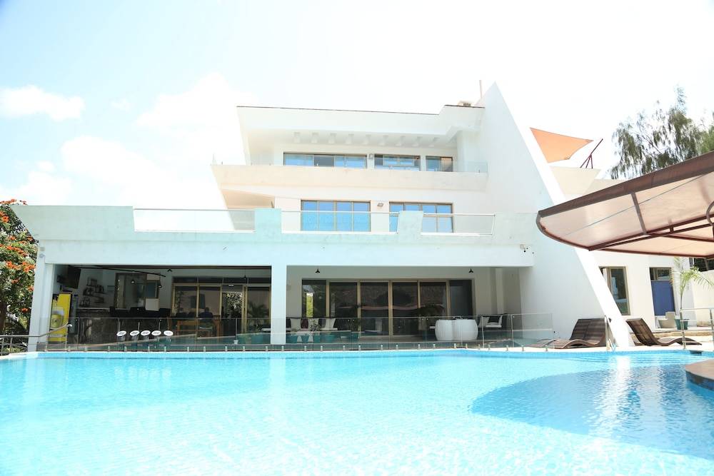 Seaclusion Diani 1