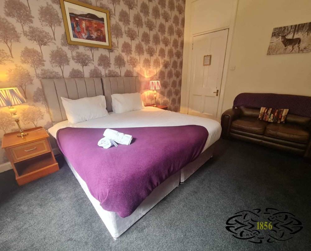 Royal Marine Hotel 2