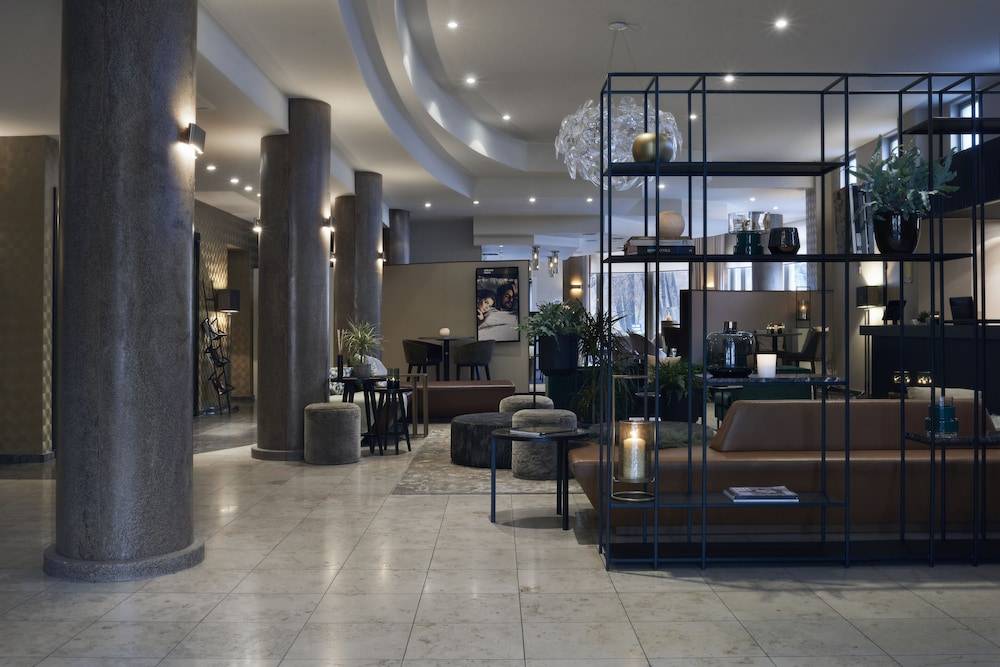M Hotel 2