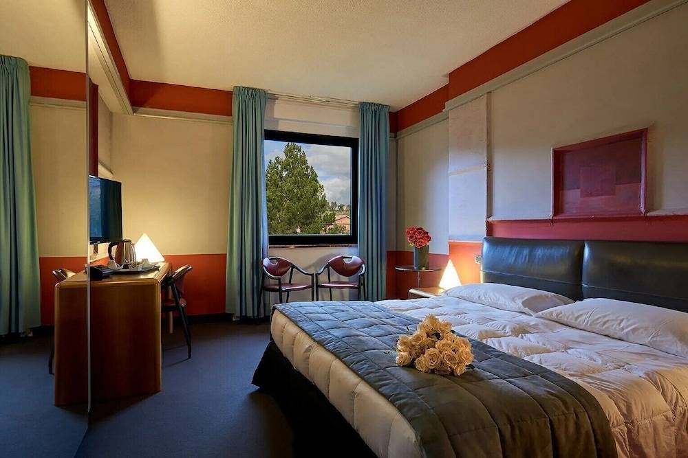 Albornoz Palace Hotel 1
