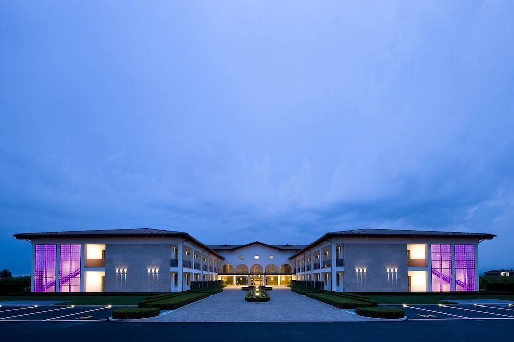 Viola Mhotel 1