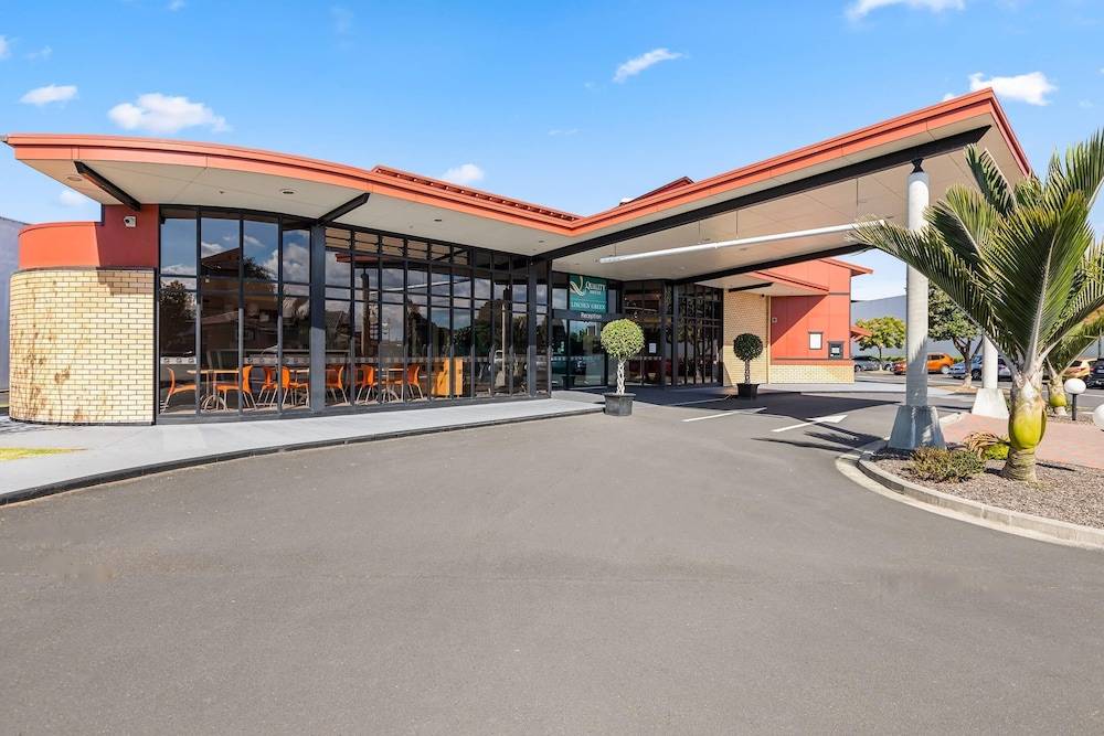Quality Hotel Lincoln Green 1