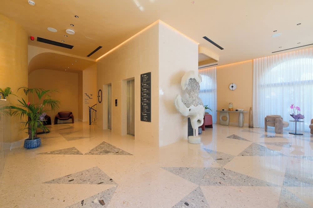 Saint Nicolas Hotel 2
