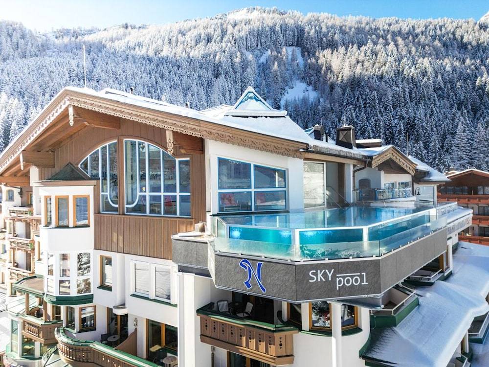 Hotel Neuhintertux 4 Sterne superior 1