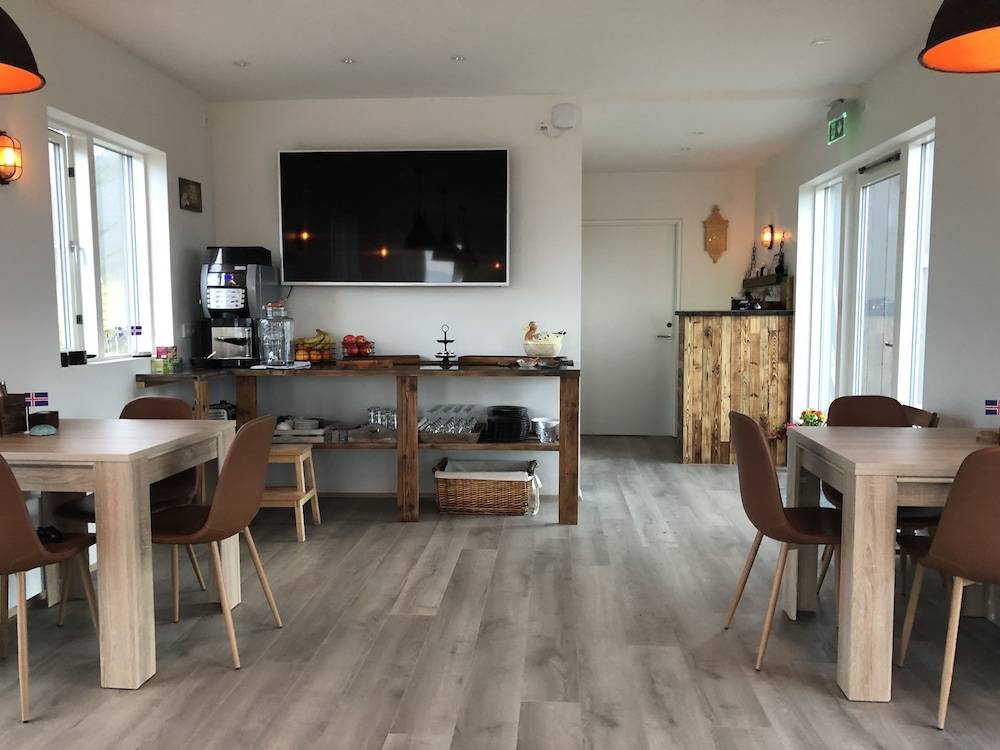 Hrafnavellir Guest House 2