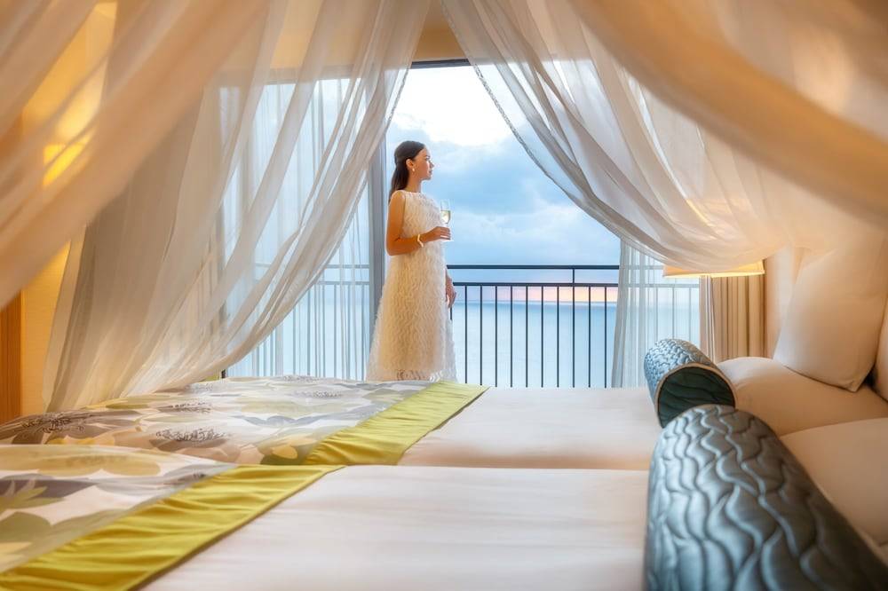Southern Beach Hotel & Resort Okinawa 1