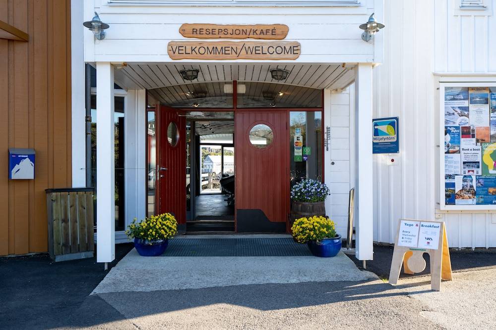 Nyvågar Rorbuhotell - by Classic Norway Hotels 2