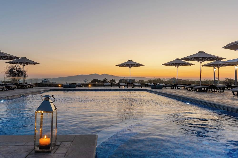 Evripus Suites 1