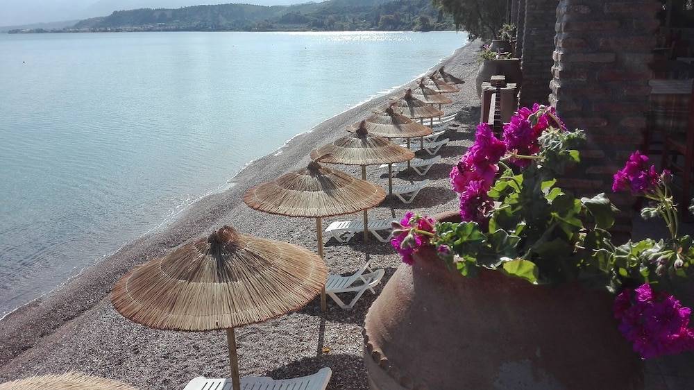 Castella Beach 1