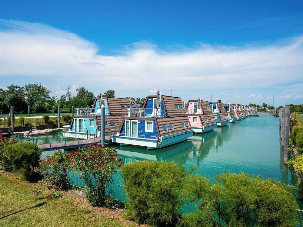 Marina Azzurra Resort 1