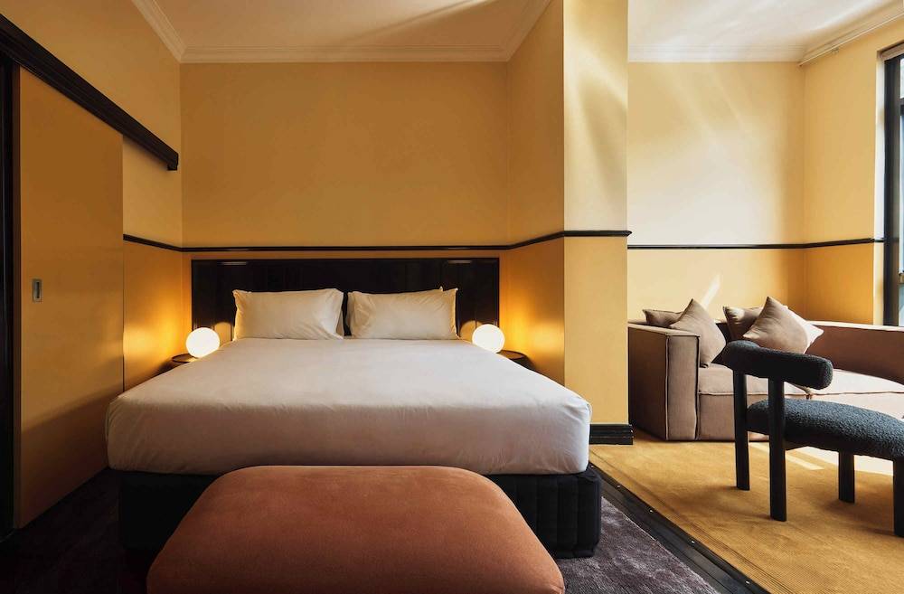 Hotel Diplomat Sydney 1