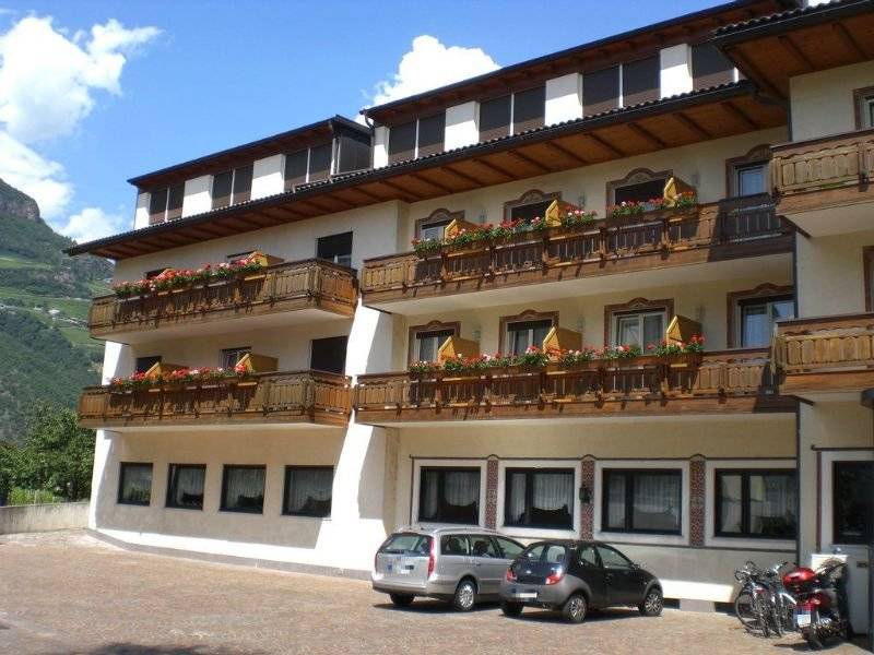 Hotel Chrys 2