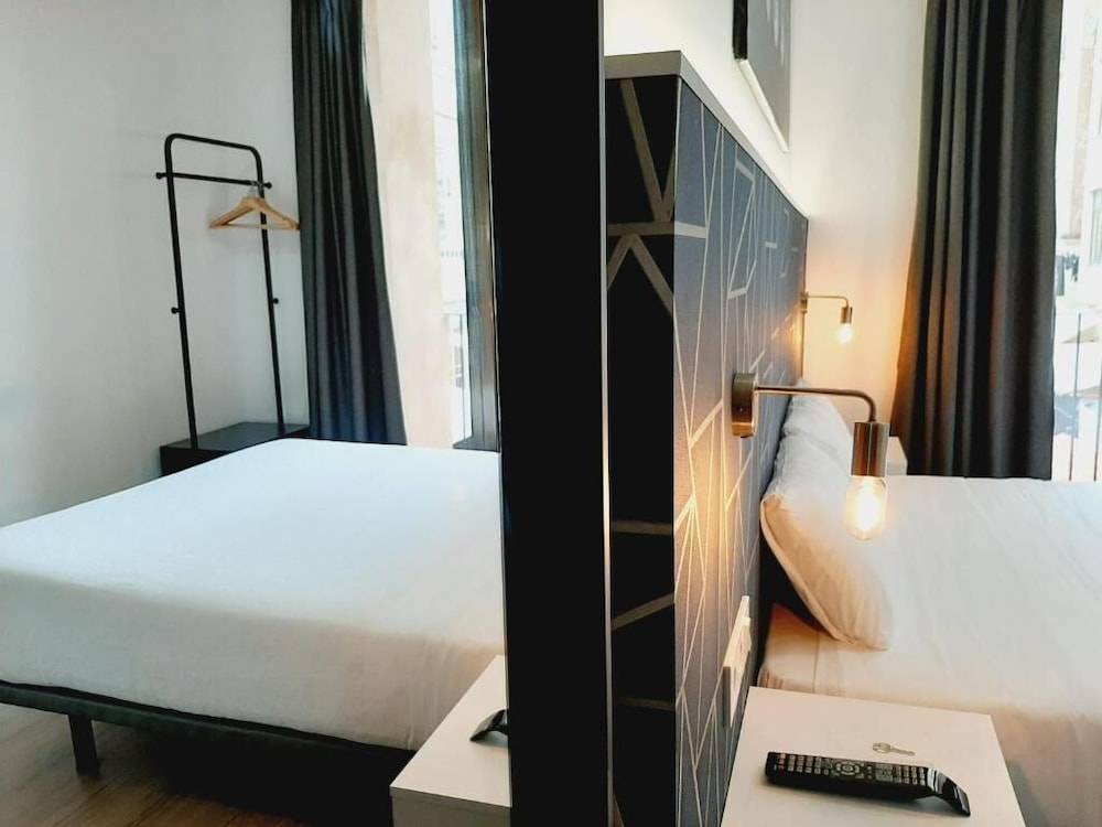 Hostal Laia by gaiarooms 2