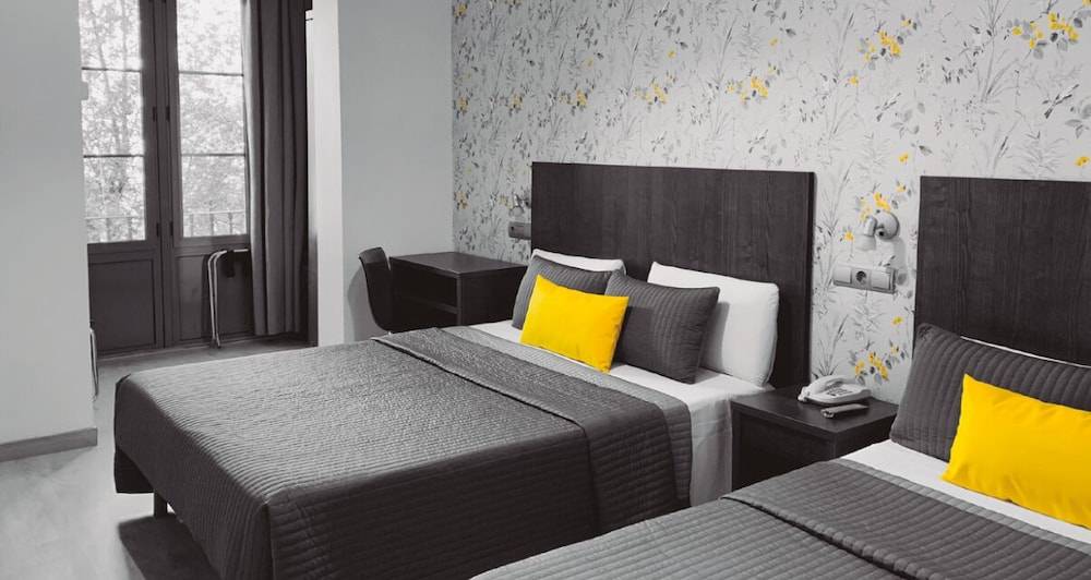 Ciudad Condal Hostal - Paseo de Gracia 1