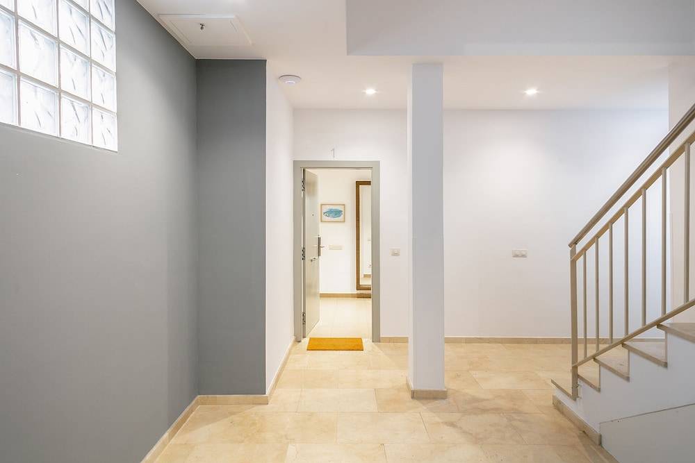 Inside Barcelona Apartments Salva 2