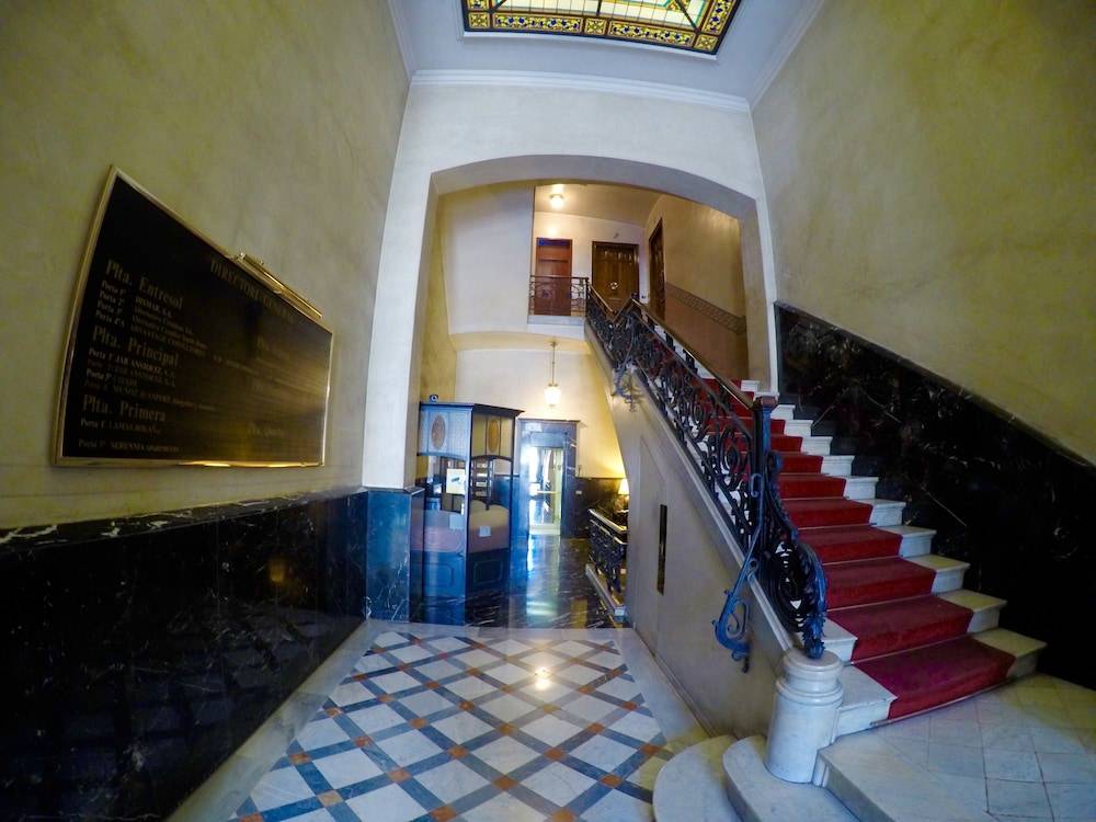 Alternative Creative Youth Hostel Barcelona 2