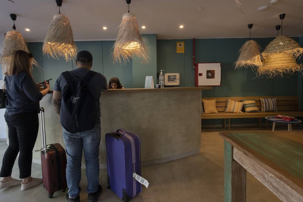 Yomo Hostal BCN Port 2