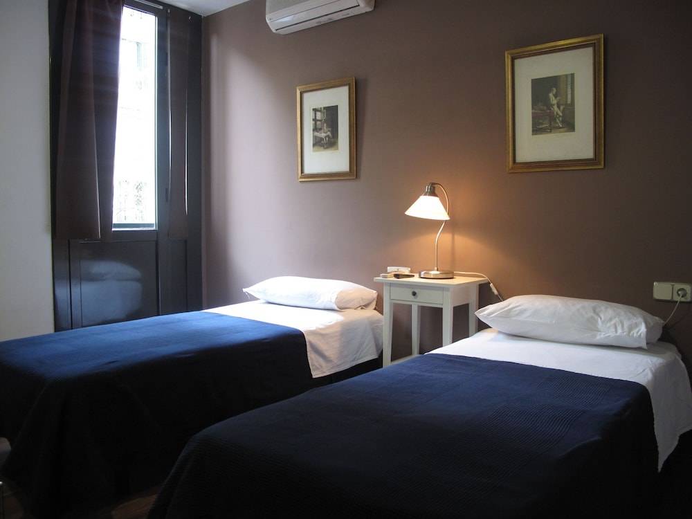 Hostal LK Barcelona 1