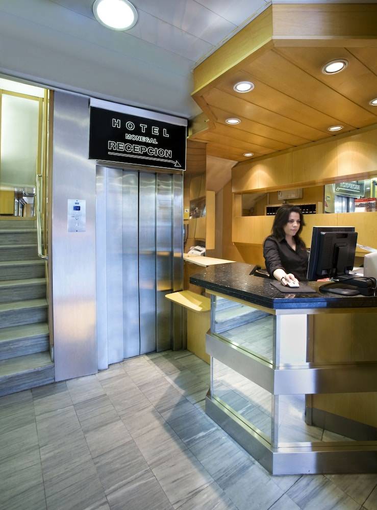 Hotel Monegal 2