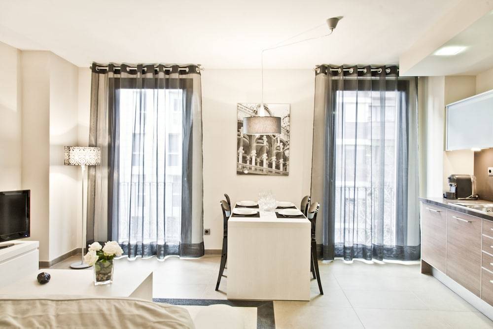 Up Suites BCN 1