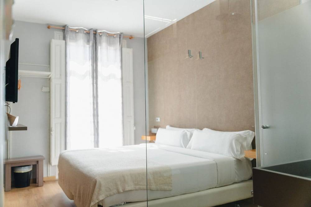 Cosmopolitan Boutique Rambla by Blossom Hotels 1