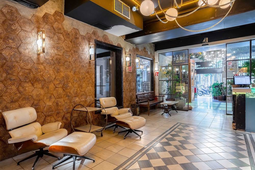Casa Gracia Apartments 2