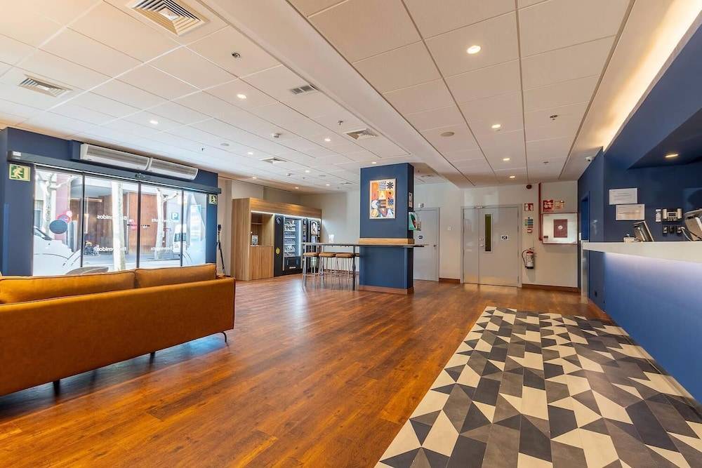 Travelodge Barcelona Poblenou 2