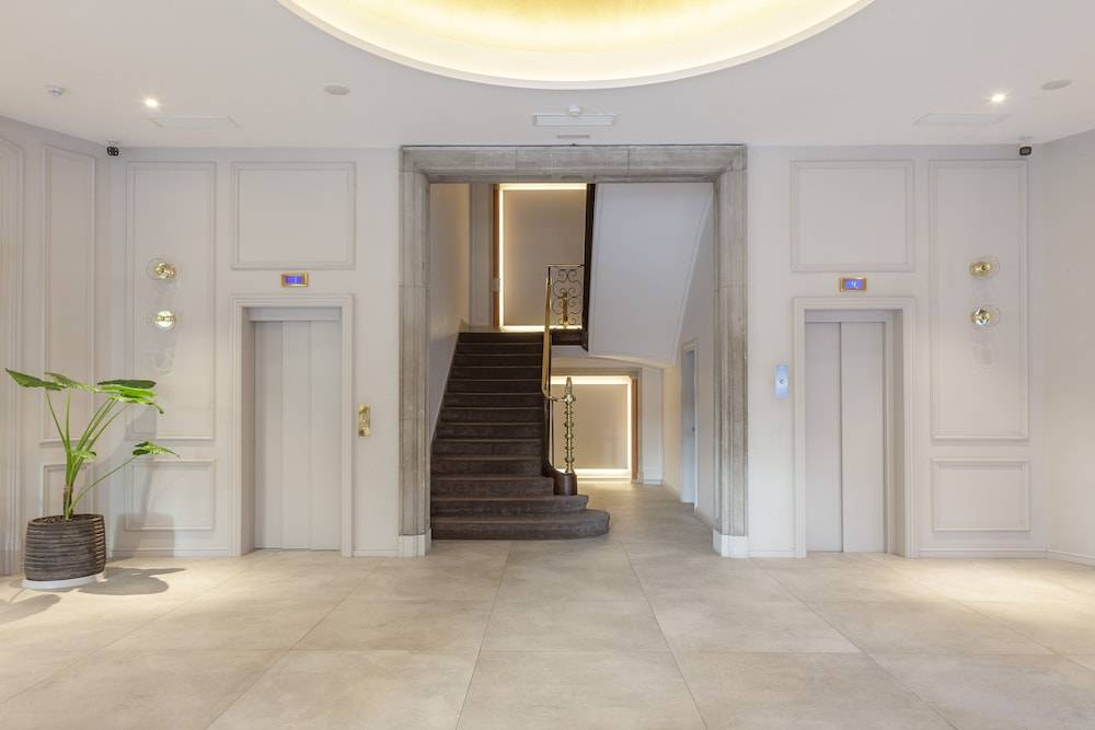 Lamaro Hotel Barcelona - Preferred Hotels & Resorts - Lifestyle Collection 2