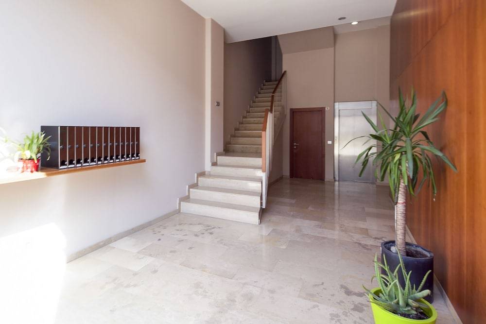 Inside Barcelona Apartments Mercat 2