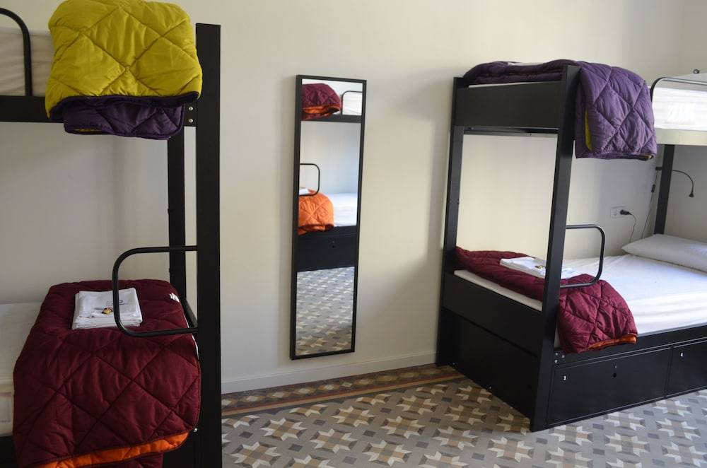 360 Hostel Borne 1