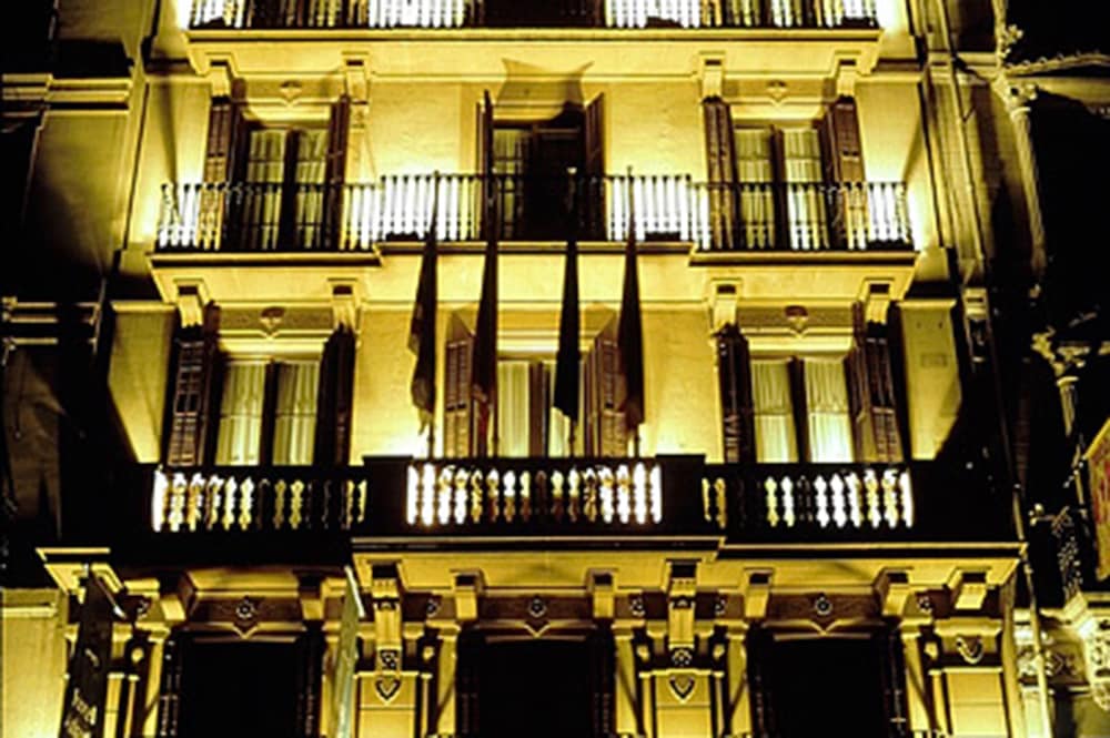 Hotel Atlantis 1