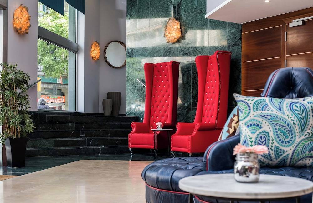 Leonardo Hotel Barcelona Gran Via 2
