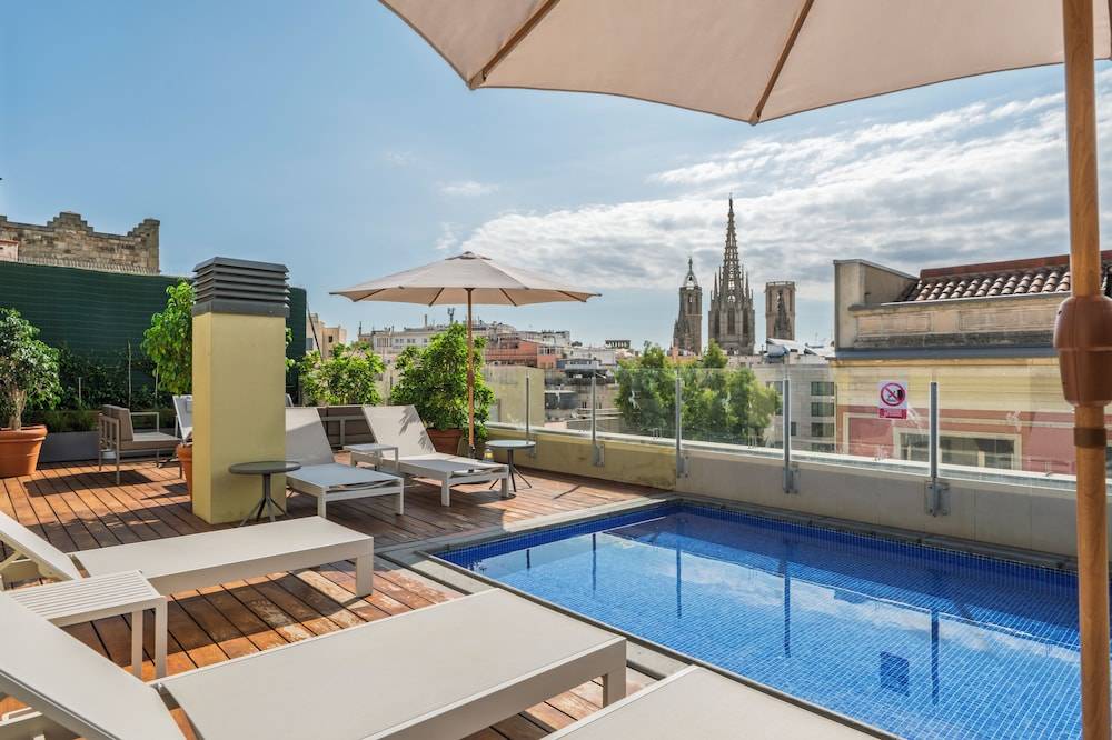 Aspasios Catedral Apartments 1