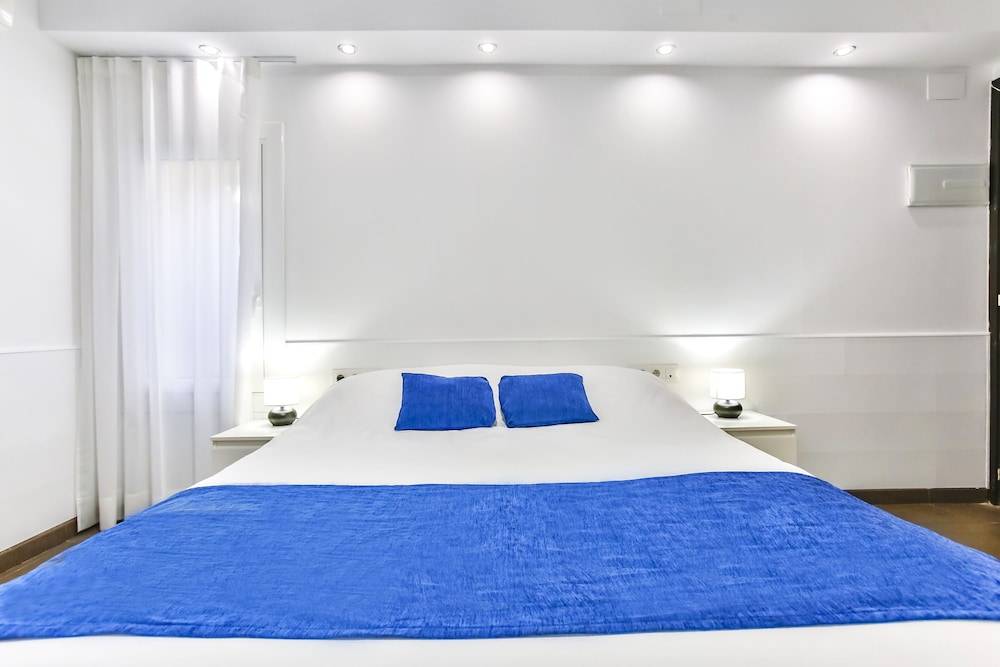 Laramond Barcelona Rooms 1
