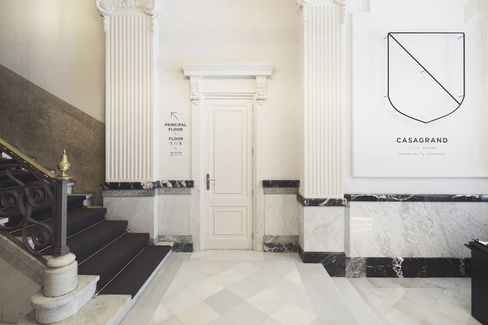 Casagrand Luxury Apartments Barcelona 2