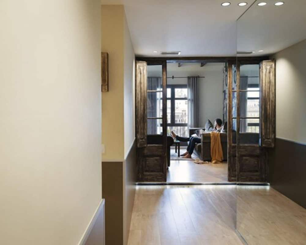 Enjoybcn Miro Apartments 2