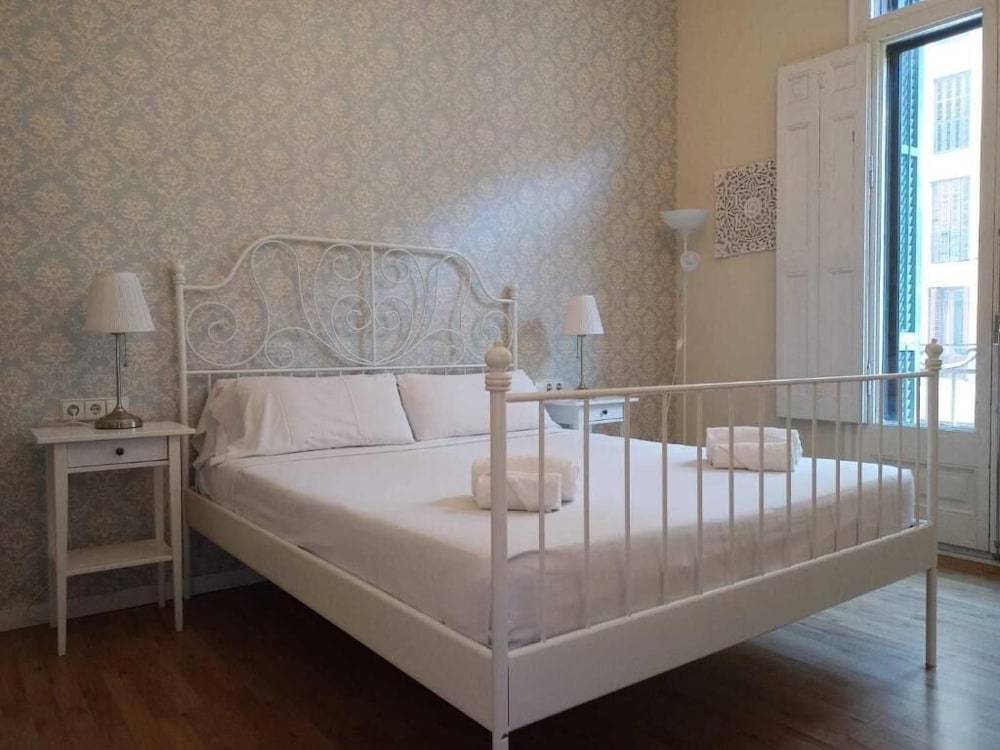 Lumine Luxury Suites by gaiarooms 1