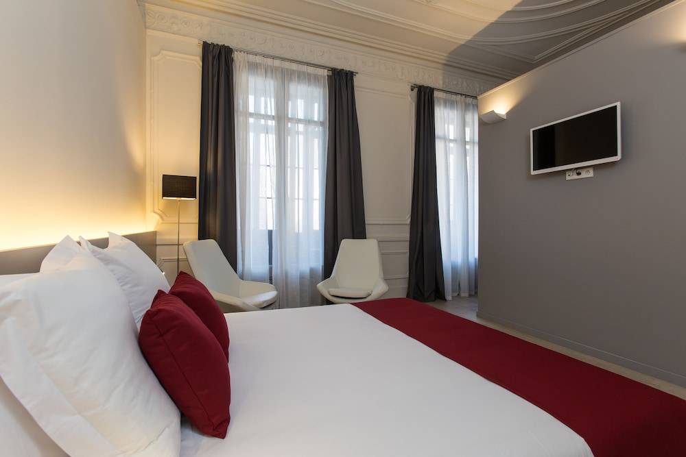 Izaila Plaza Catalunya 1