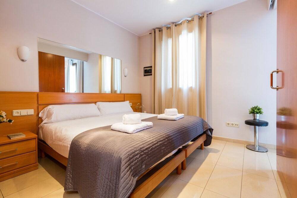 Lodging Apartments City Center-Eixample 1
